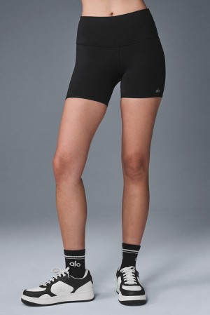 Alo Yoga 5" Airbrush High-Waist Biker Naisten Shortsit Mustat | Suomi 8654-WOZXR