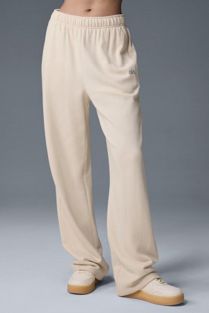 Alo Yoga Accolade Straight Leg Naisten Collegehousut Oat Milk | Suomi 6543-VNEQY