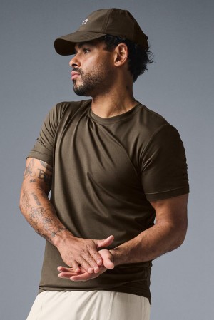 Alo Yoga Conquer Reform Crewneck Miesten Short Sleeve Espresso | Suomi 3715-TQCIF