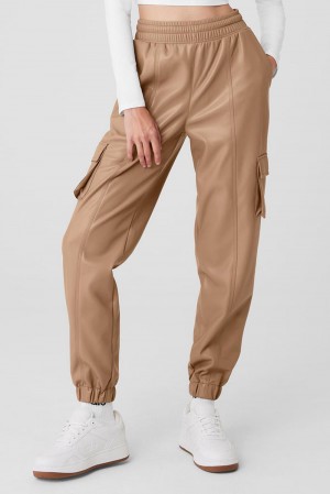 Alo Yoga Faux Leather Power Hour Naisten Jogger Housut Toasted Almond | Suomi 6257-DULWV
