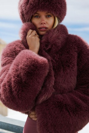 Alo Yoga Opulent Faux Fur Cropped Naisten Takit Viininpunainen | Suomi 2041-KLCJX