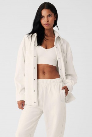 Alo Yoga Ribbed Velour Mountain Side Shacket Naisten Takit Ivory | Suomi 4326-RIKDA