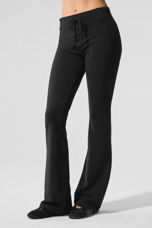 Alo Yoga Sway Bootcut Naisten Collegehousut Mustat | Suomi 6918-GPYMX
