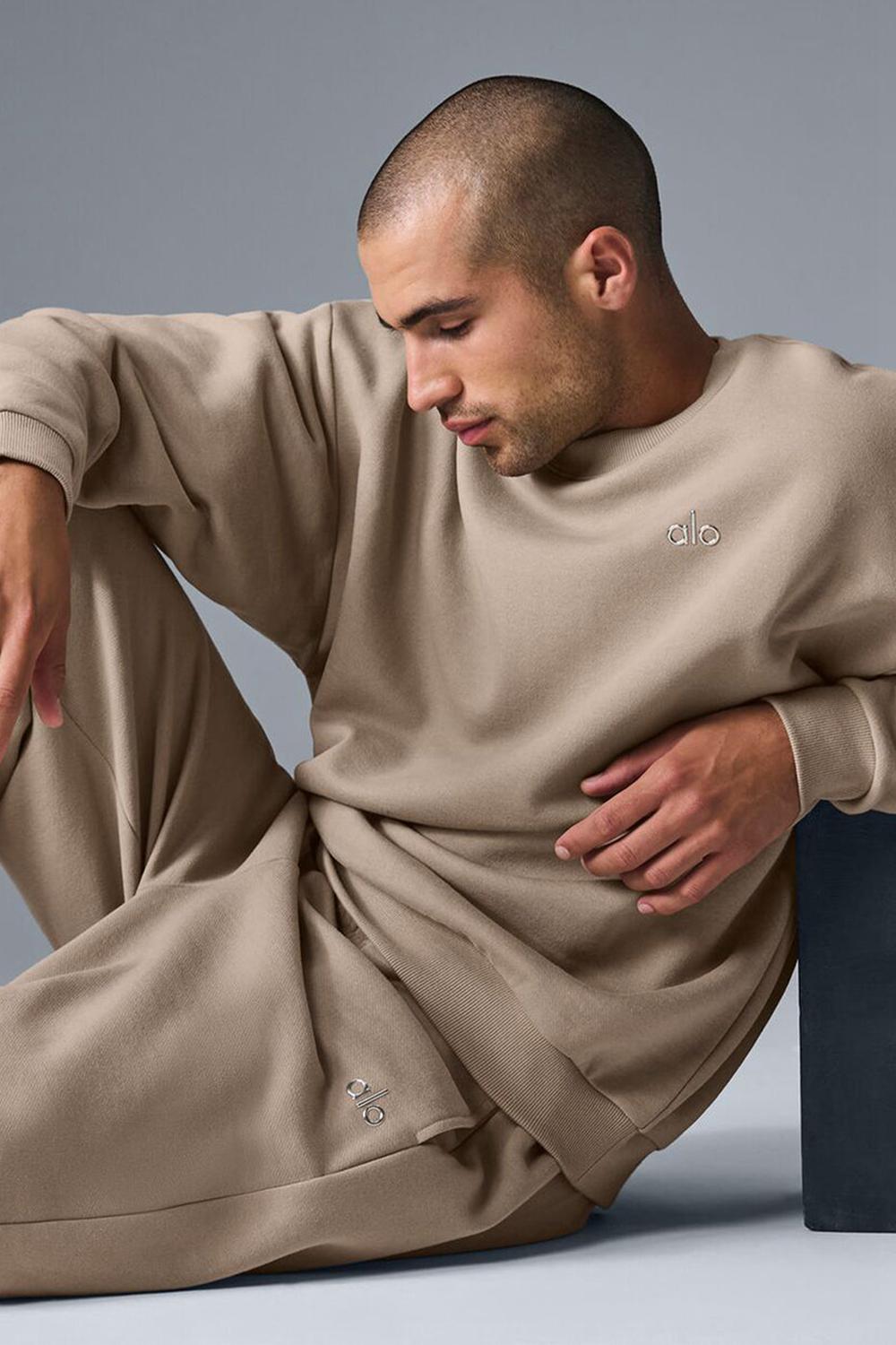Alo Yoga Accolade Crew Neck Miesten Villapusero Gravel | Suomi  7381-THZDE