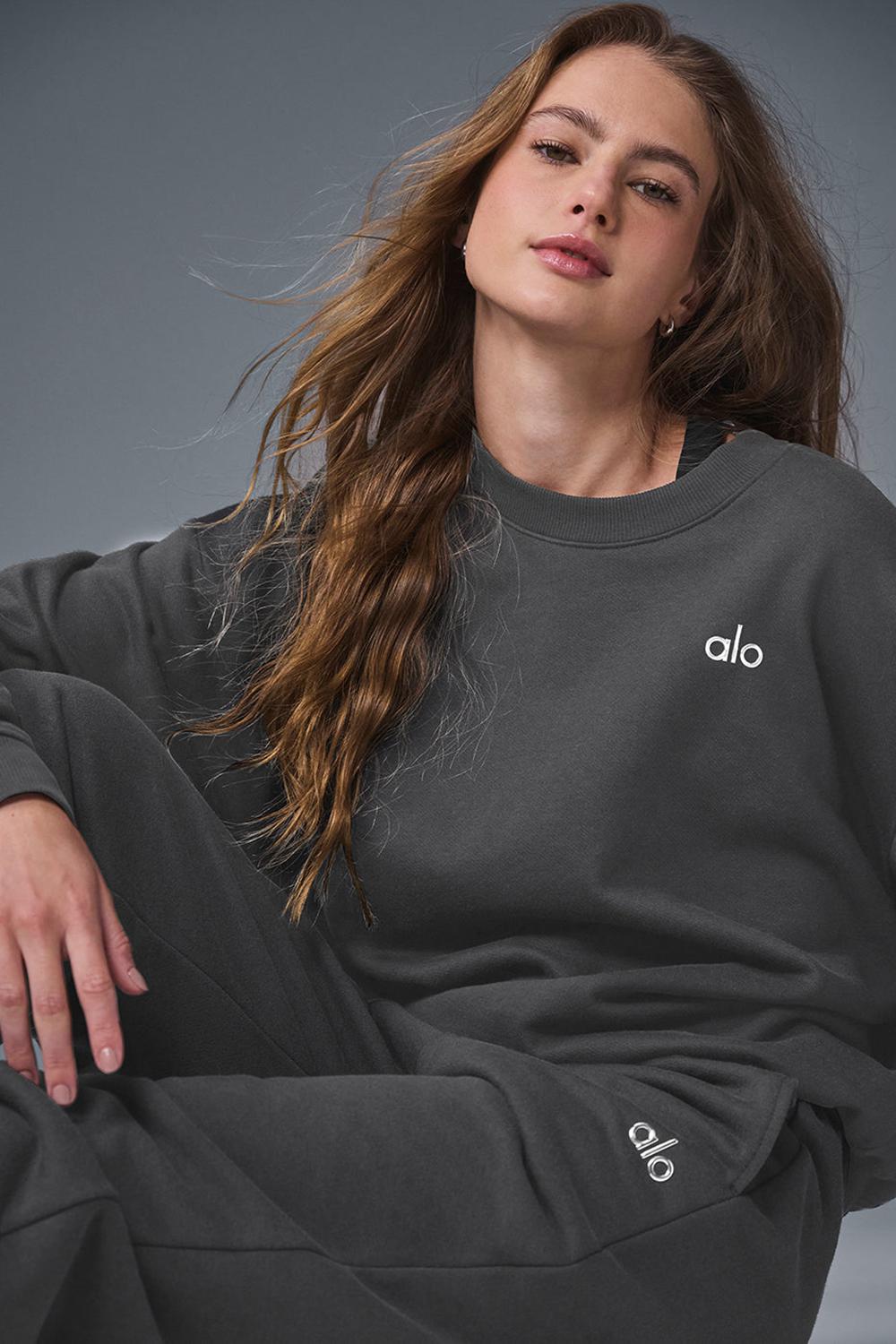Alo Yoga Accolade Crew Neck Naisten Villapusero Anthracite | Suomi  5208-RPNEU