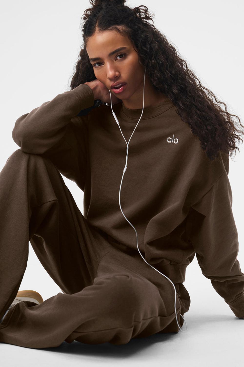 Alo Yoga Accolade Crew Neck Naisten Villapusero Espresso | Suomi  1746-NVDFC