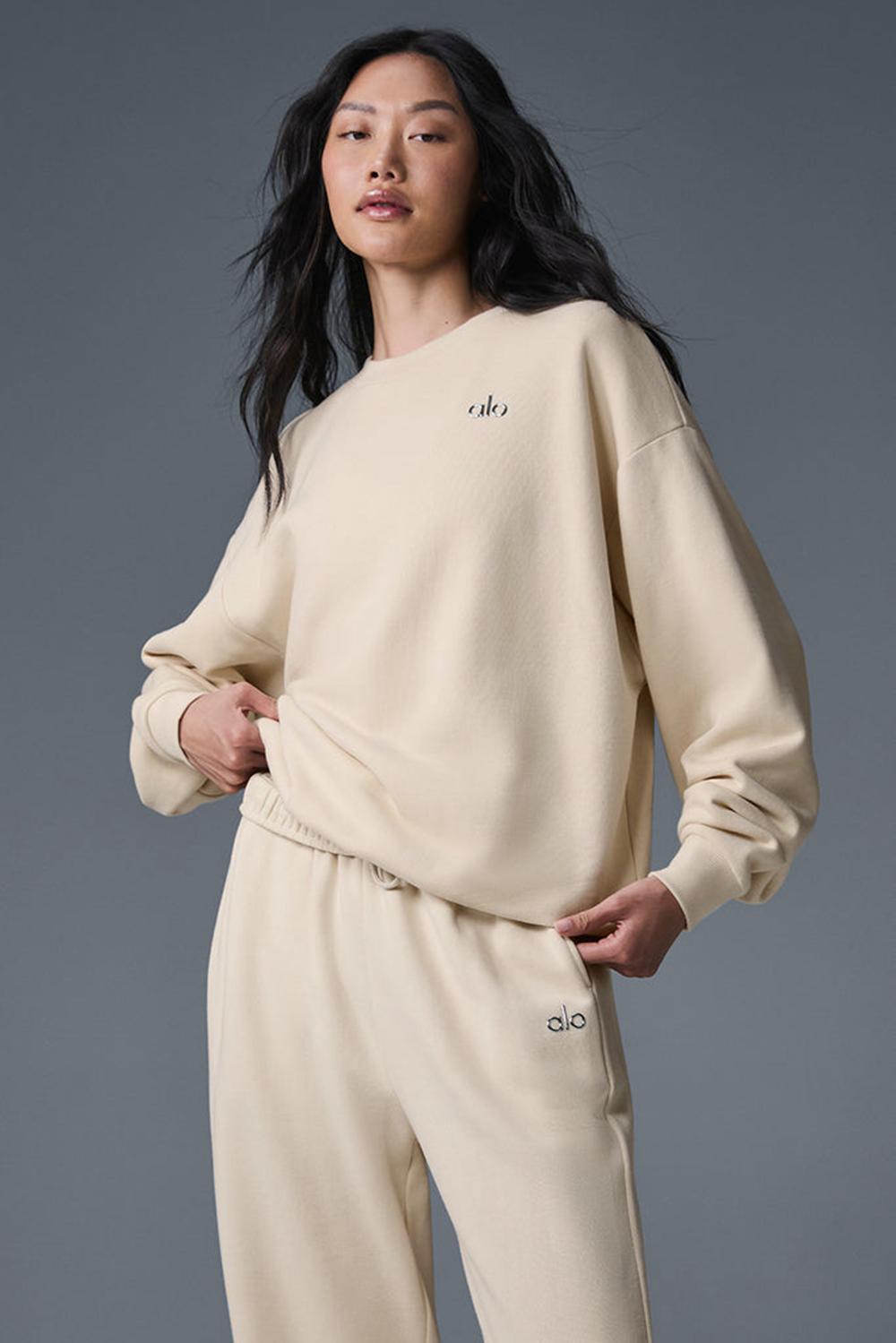 Alo Yoga Accolade Crew Neck Naisten Villapusero Oat Milk | Suomi  4736-SXMVK