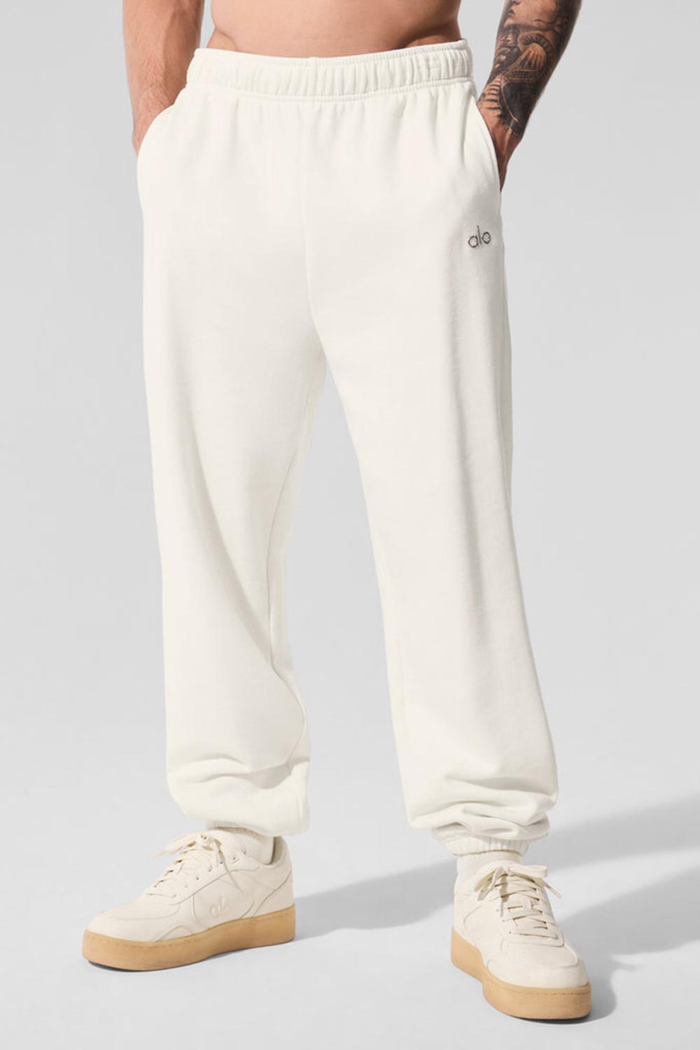 Alo Yoga Accolade Miesten Collegehousut Ivory | Suomi  3164-EULYQ