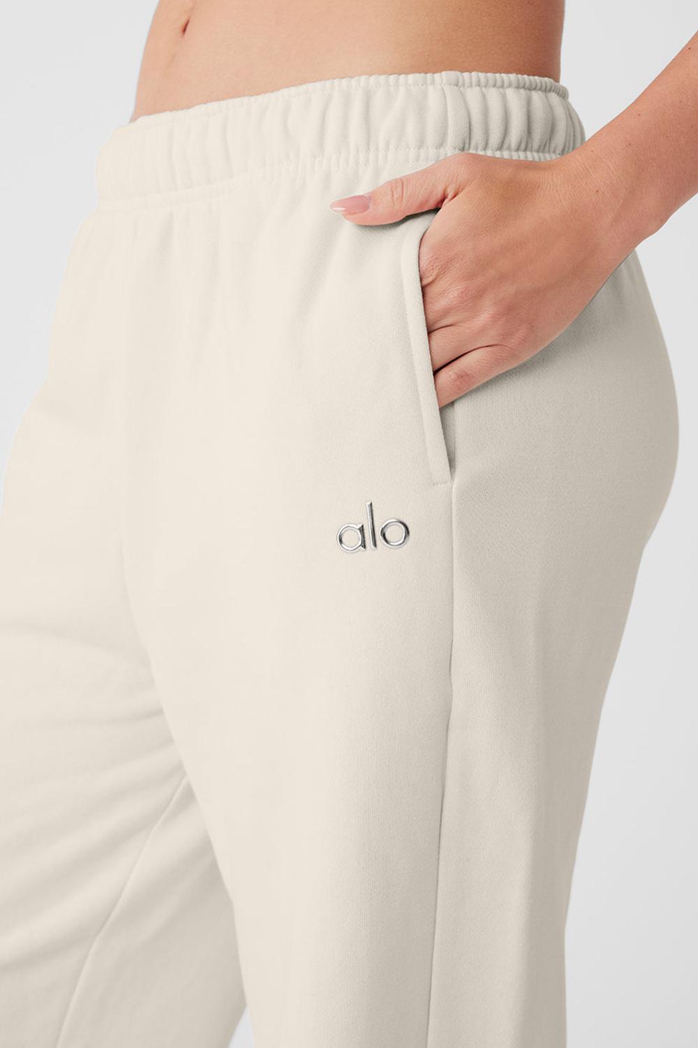 Alo Yoga Accolade Naisten Collegehousut Bone | Suomi  5729-QGWCM