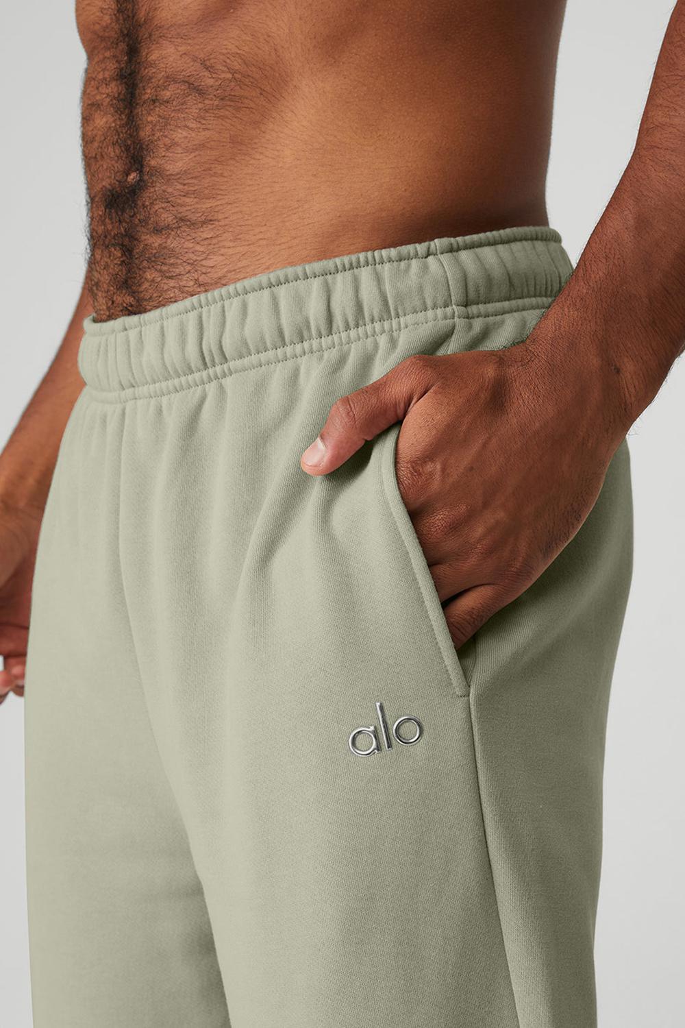 Alo Yoga Accolade Straight Leg Miesten Collegehousut Limestone | Suomi  4207-FCMLR