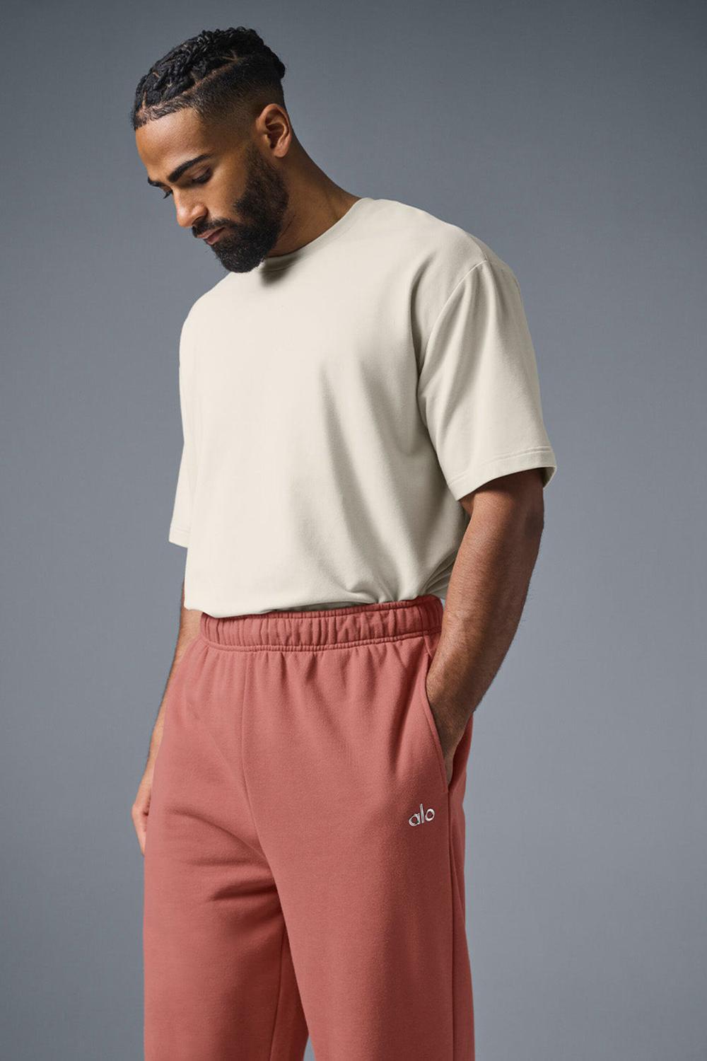 Alo Yoga Accolade Straight Leg Miesten Collegehousut Soft Terracotta | Suomi  1409-URODK