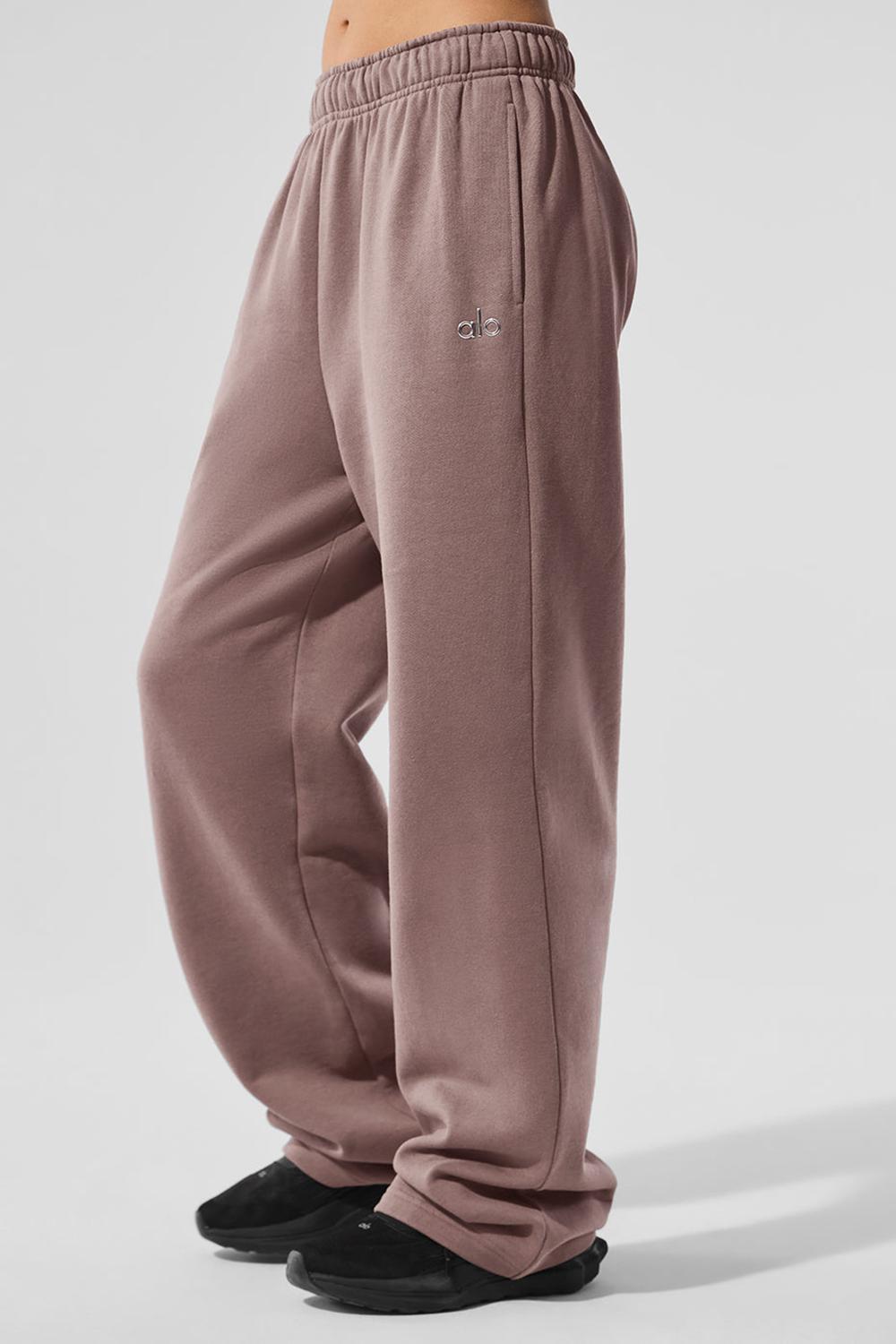 Alo Yoga Accolade Straight Leg Naisten Collegehousut Mushroom | Suomi  5294-JCGIX