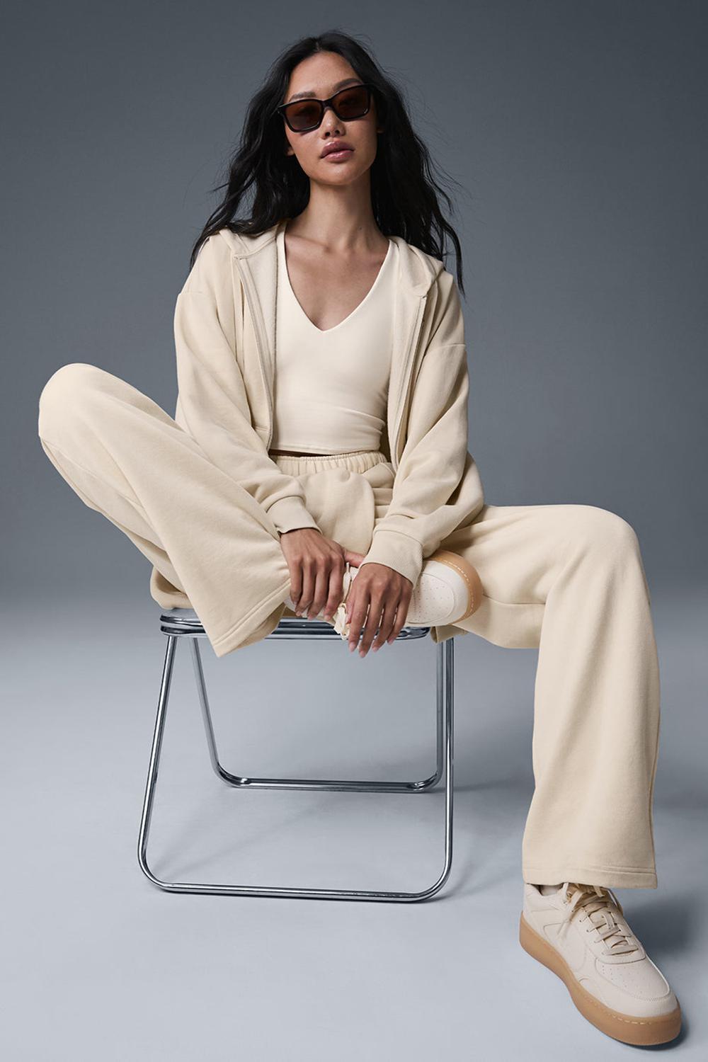 Alo Yoga Accolade Straight Leg Naisten Collegehousut Oat Milk | Suomi  6543-VNEQY