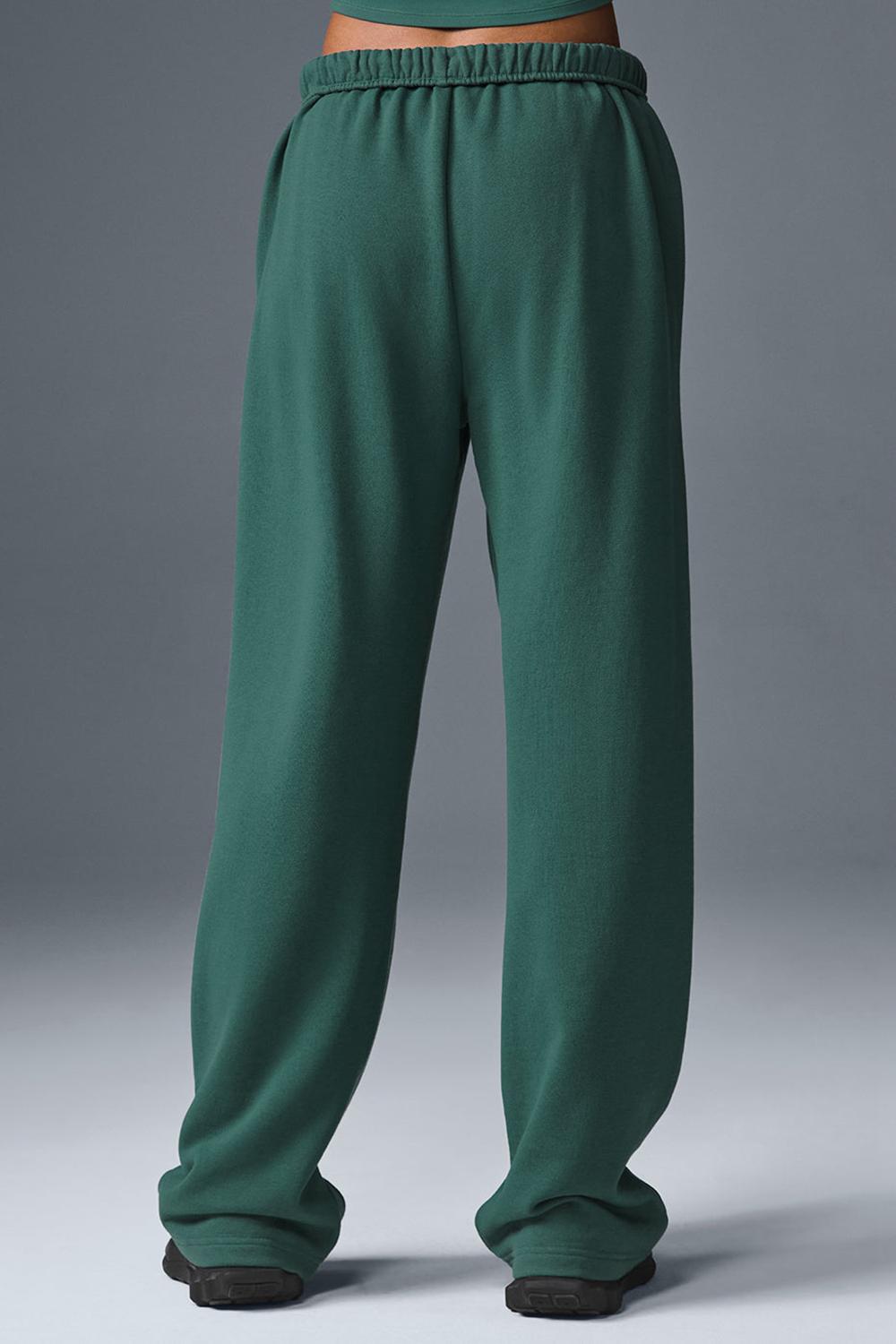 Alo Yoga Accolade Straight Leg Naisten Collegehousut Winter Ivy | Suomi  9238-ARYOT