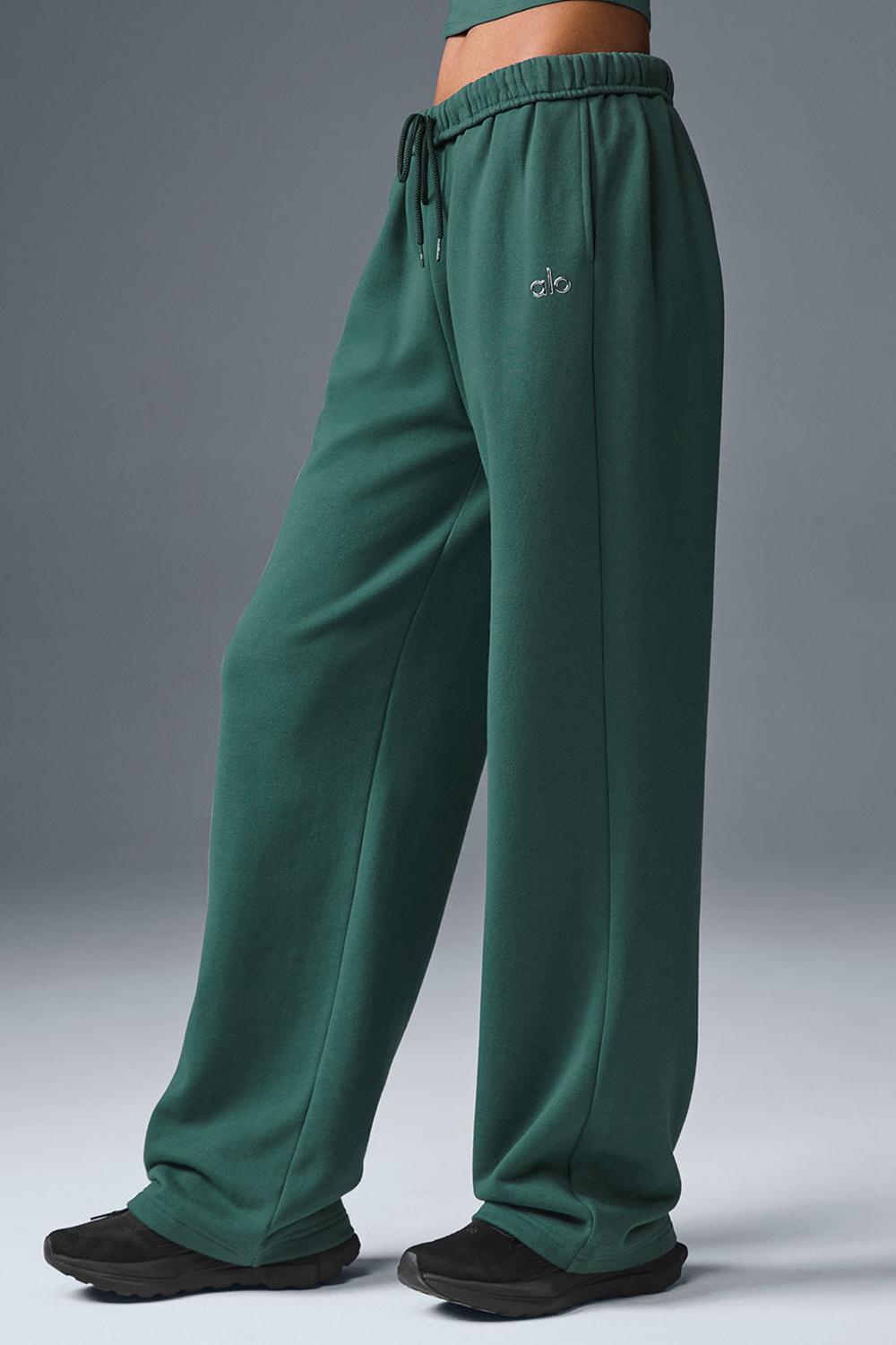 Alo Yoga Accolade Straight Leg Naisten Collegehousut Winter Ivy | Suomi  9238-ARYOT