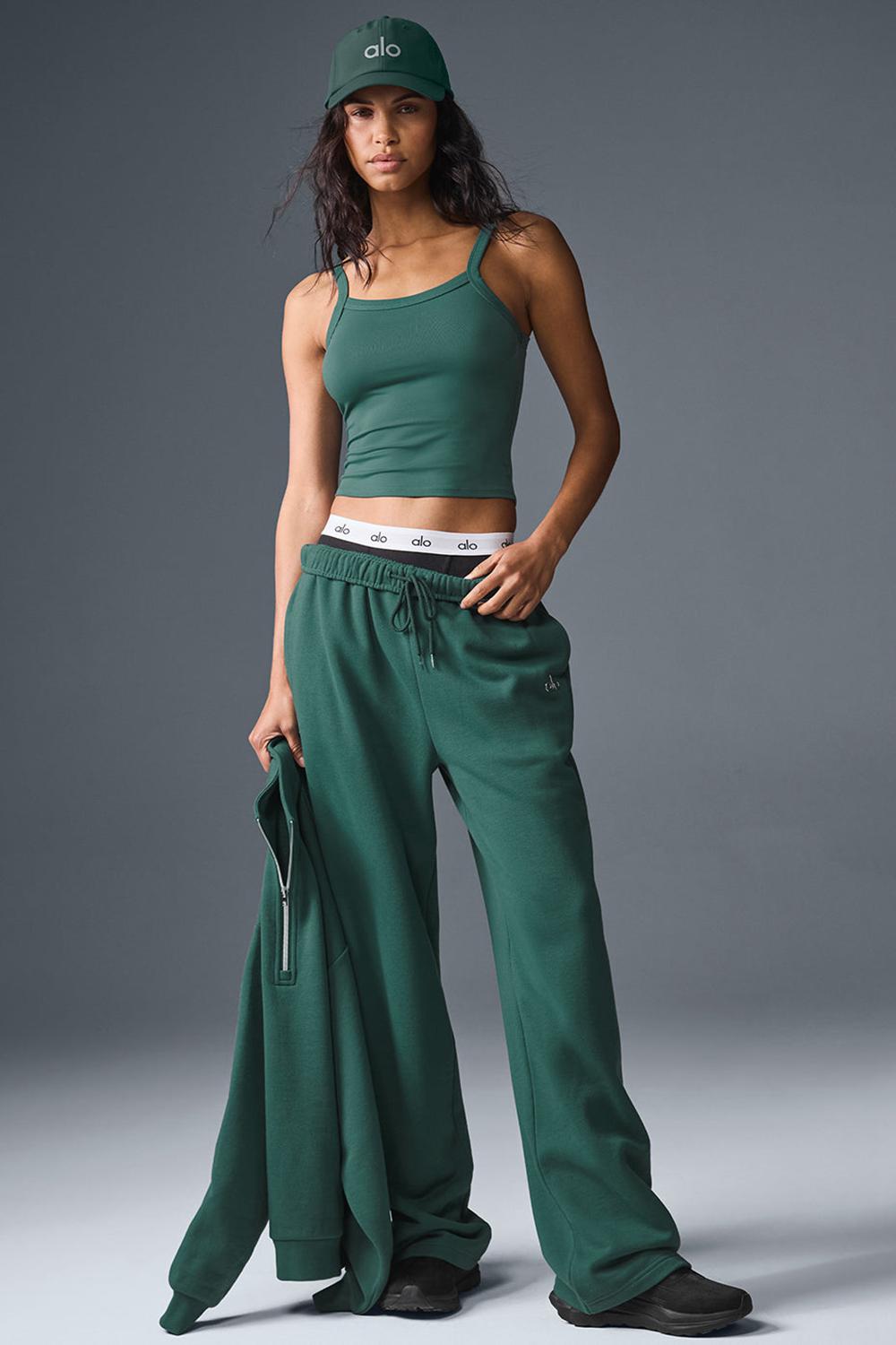 Alo Yoga Accolade Straight Leg Naisten Collegehousut Winter Ivy | Suomi  9238-ARYOT