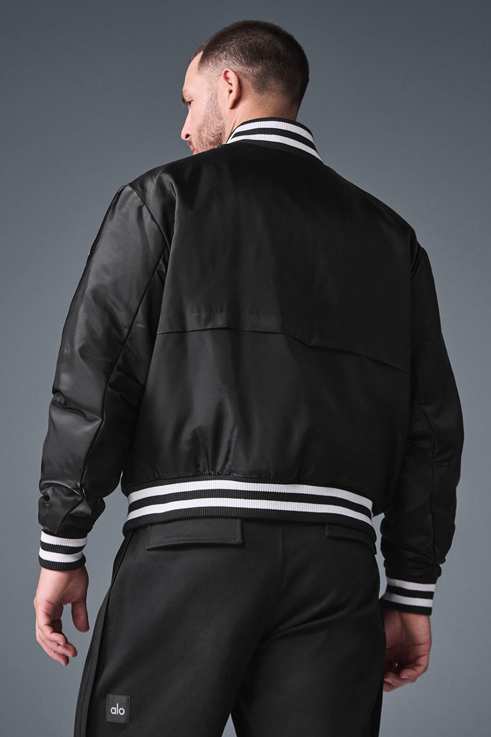 Alo Yoga Afterglow Varsity Miesten Takit Mustat | Suomi  6308-KMVAP
