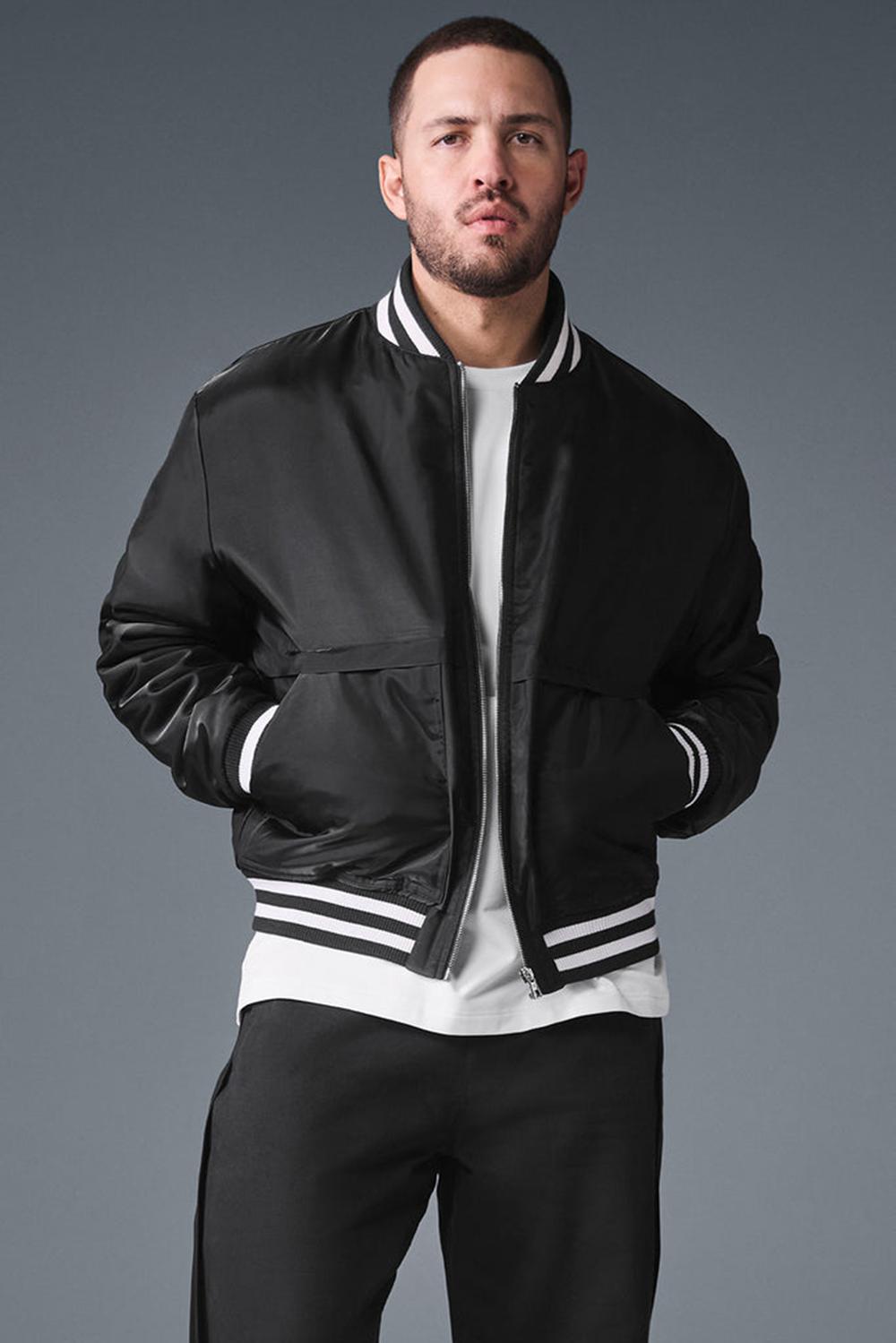 Alo Yoga Afterglow Varsity Miesten Takit Mustat | Suomi  6308-KMVAP
