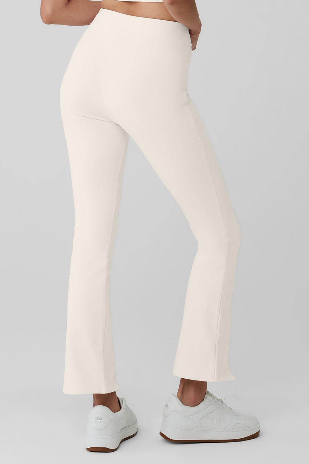 Alo Yoga Airbrush High-Waist 7/8 Flutter Naisten Leggings Ivory | Suomi  2178-OTFXV