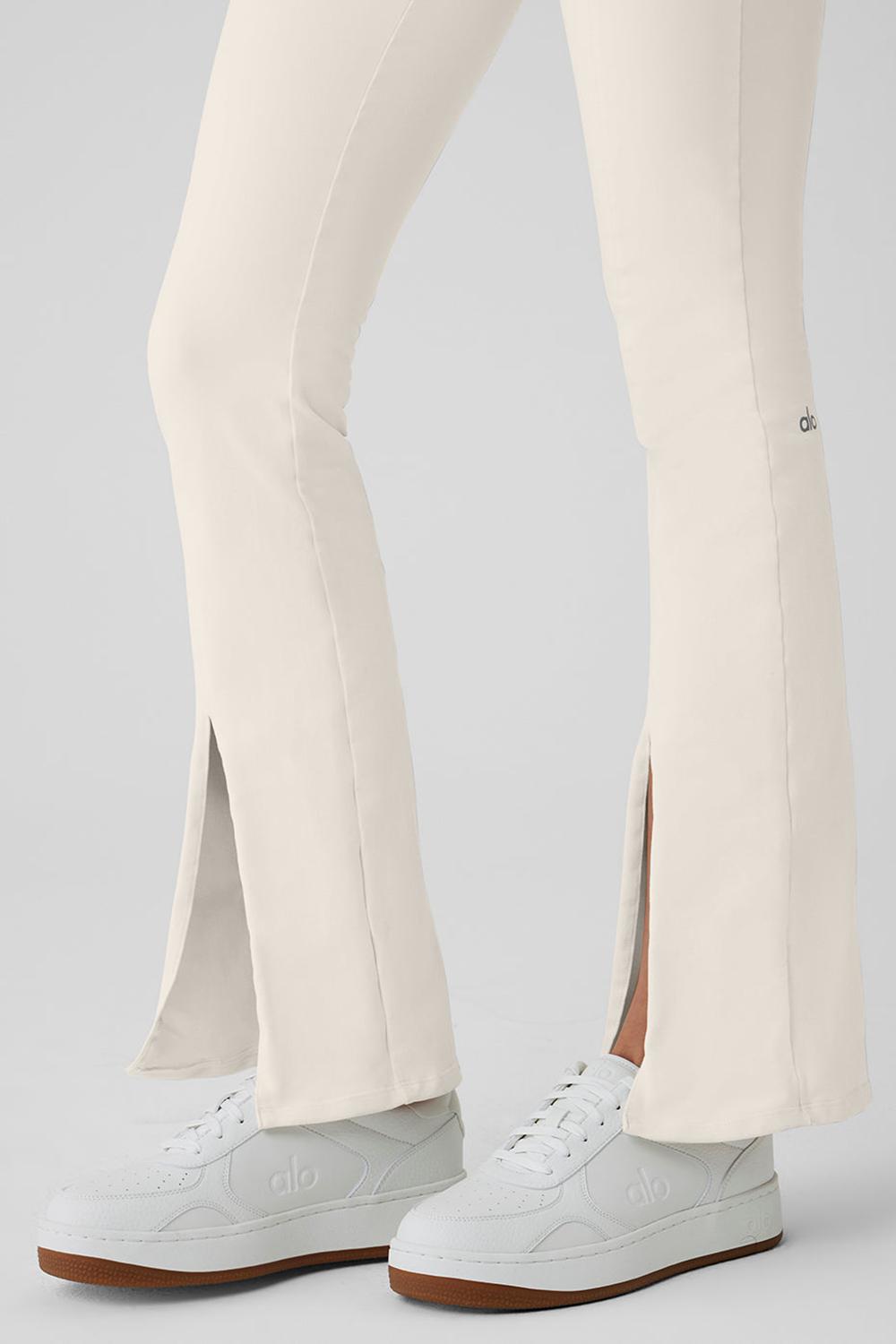 Alo Yoga Airbrush High-Waist Flutter Naisten Leggings Ivory | Suomi  1403-HRIZF