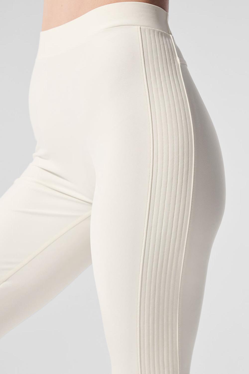 Alo Yoga Airlift High-Waist 7/8 Turn It Up Naisten Leggings Ivory | Suomi  4819-ZVAUO