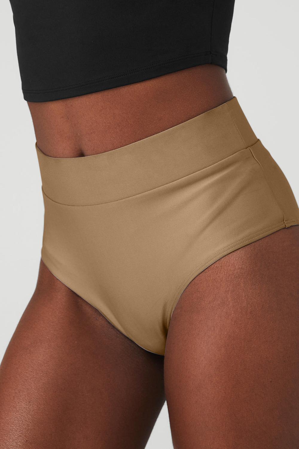 Alo Yoga Airlift Record-Breaker Naisten Boyshort Gravel | Suomi  0543-LZYXQ