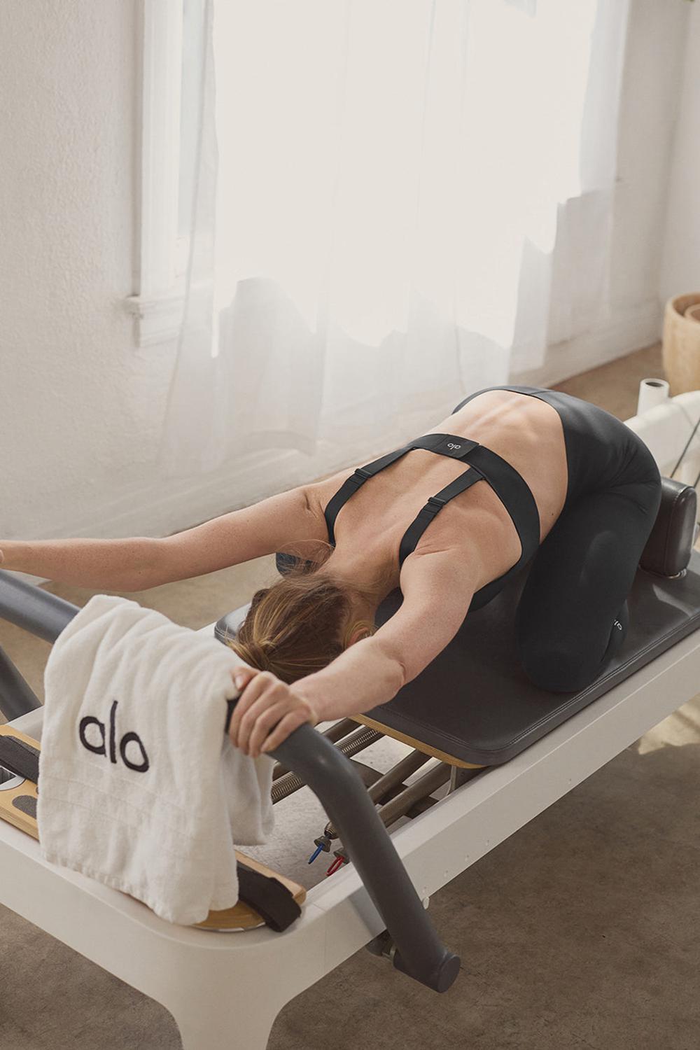 Alo Yoga Airlift Strength Naisten Urheiluliivi Mustat | Suomi  5837-VCADP