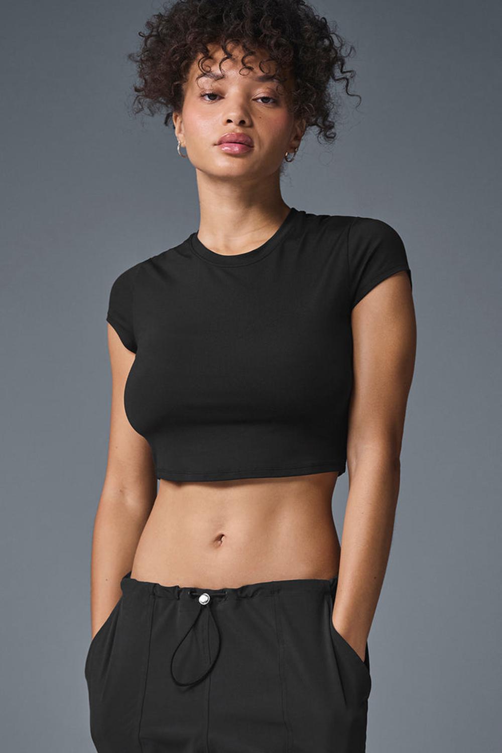 Alo Yoga Alosoft Crop Finesse Naisten Short Sleeve Mustat | Suomi  9263-YLKUM
