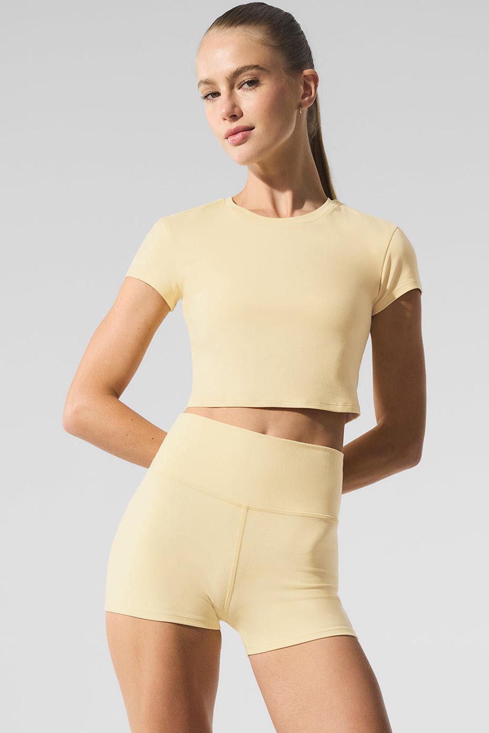 Alo Yoga Alosoft Crop Finesse Naisten Short Sleeve Warm Butter | Suomi  8492-VPNHS
