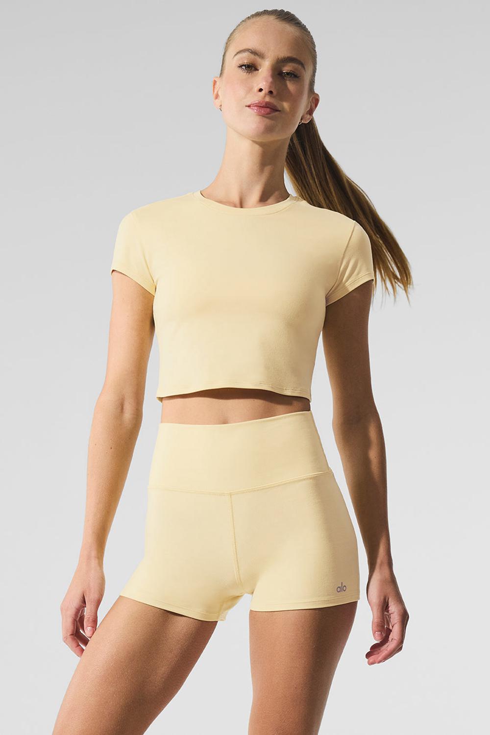 Alo Yoga Alosoft Crop Finesse Naisten Short Sleeve Warm Butter | Suomi  8492-VPNHS