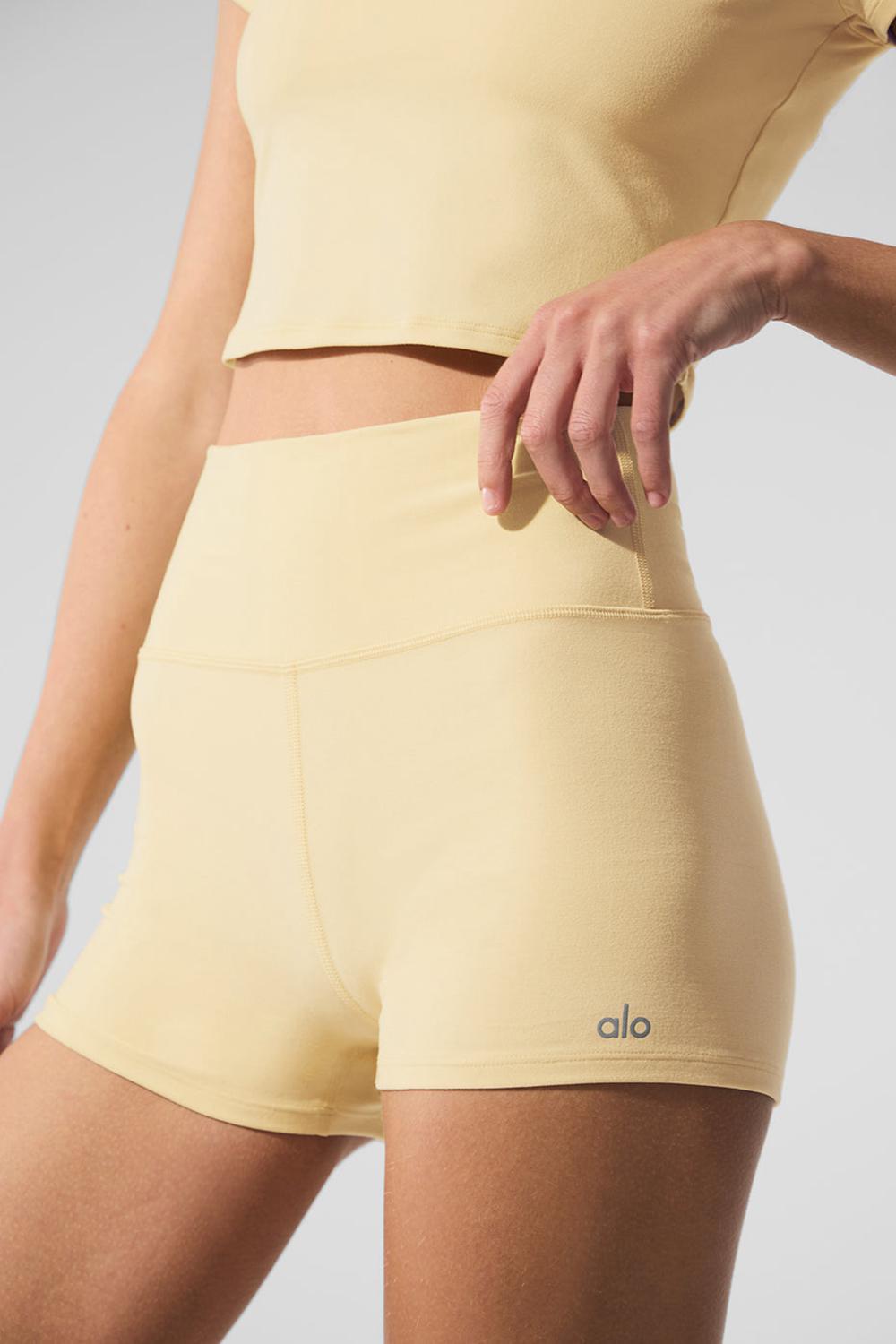 Alo Yoga Alosoft High-Waist Carefree Naisten Shortsit Warm Butter Heather | Suomi  7618-VXPOZ