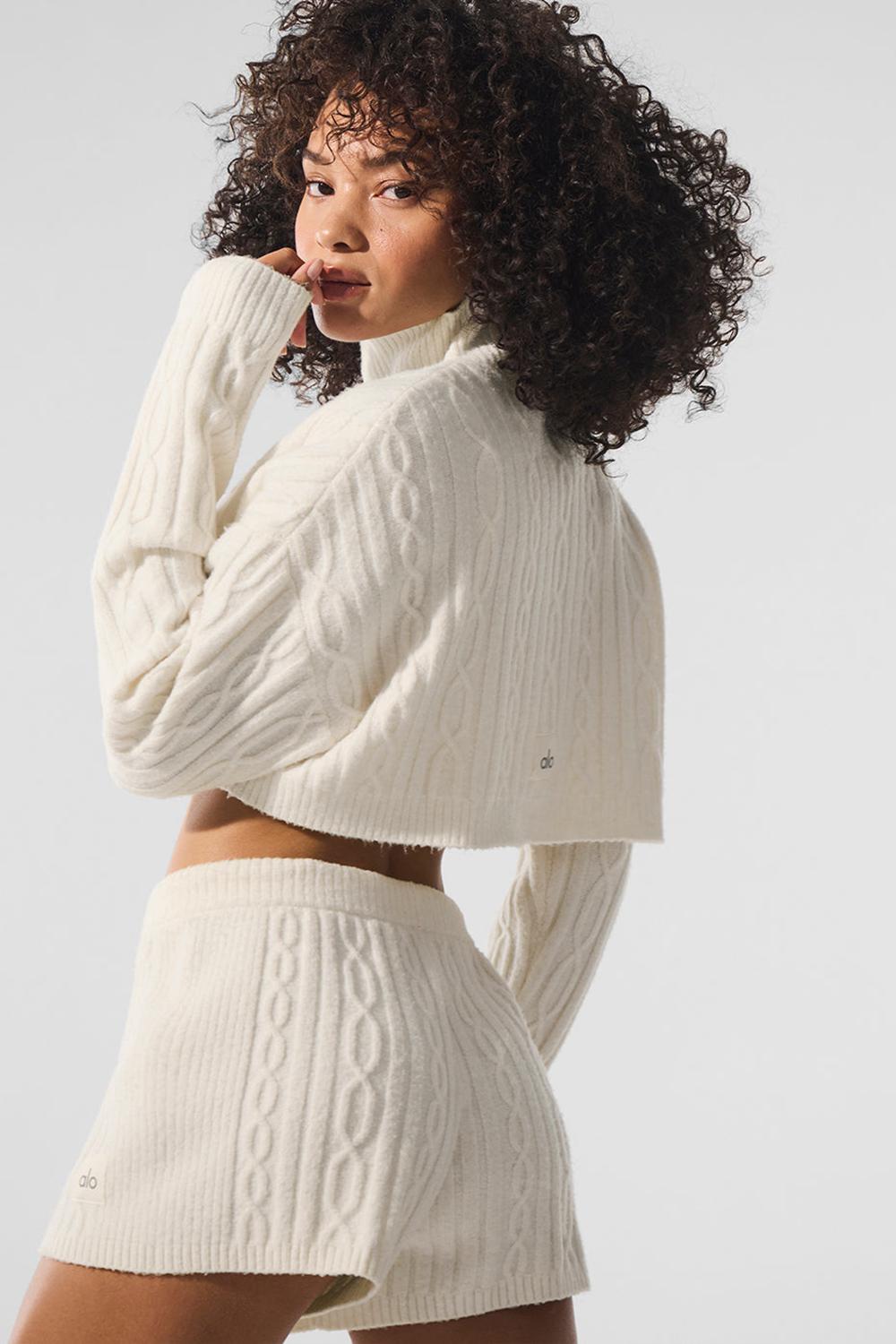 Alo Yoga Cable Knit Cropped Winter Bliss Turtleneck Naisten Pitkähihainen Ivory | Suomi  3104-FBZNY