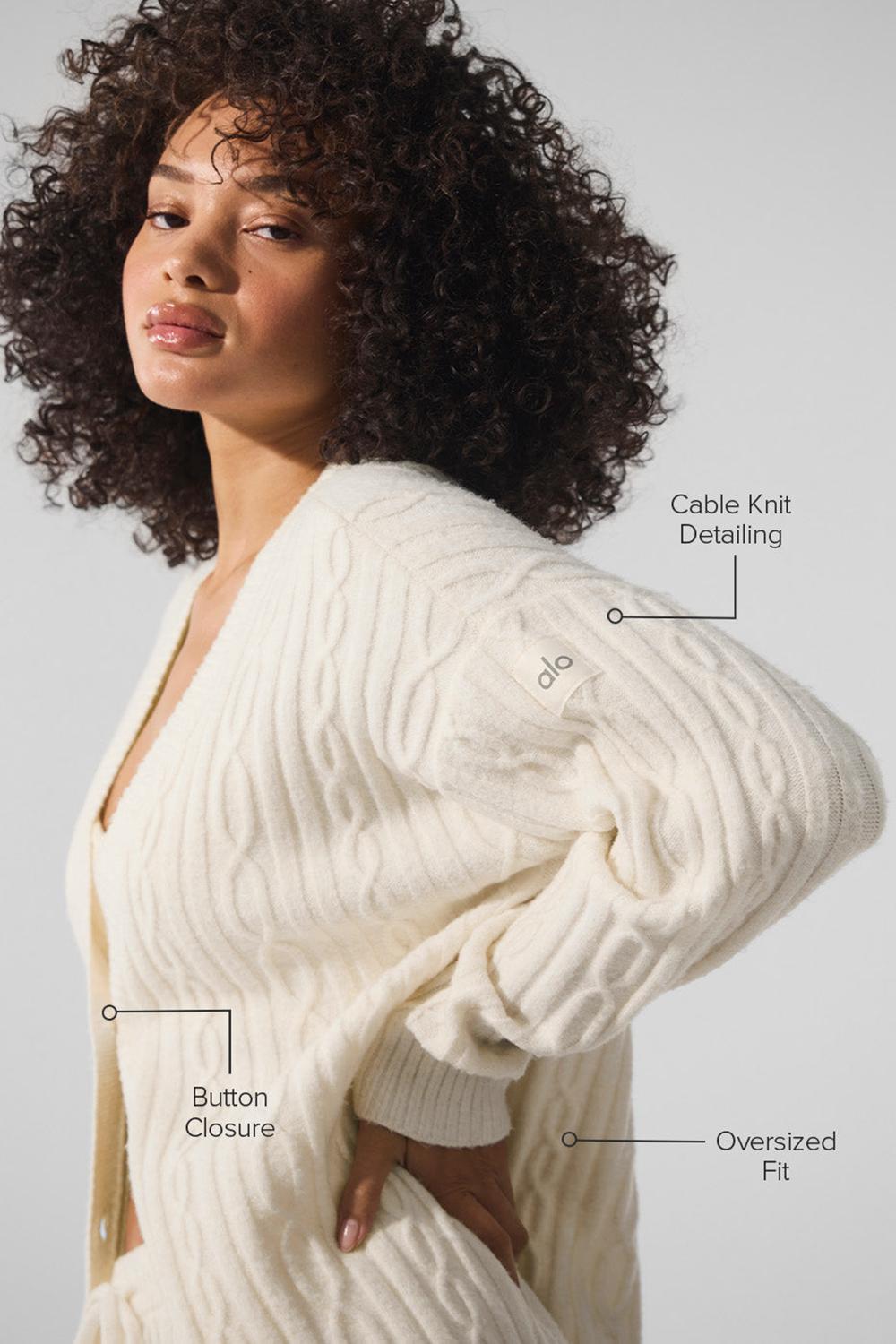 Alo Yoga Cable Knit Winter Bliss Naisten Neuletakki Ivory | Suomi  9014-TCNPF