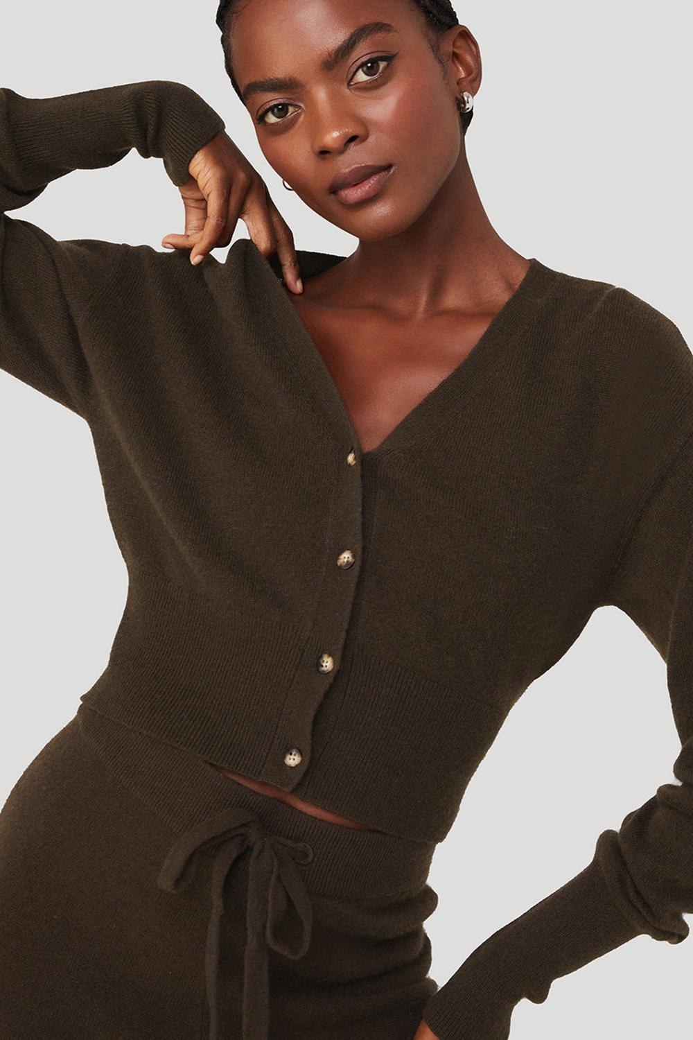 Alo Yoga Cashmere Jet Set Naisten Neuletakki Espresso | Suomi  3692-LCVHP