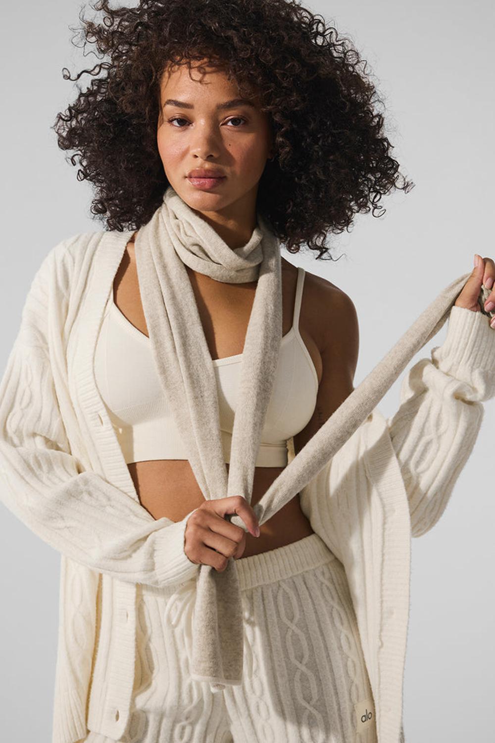 Alo Yoga Cashmere Light Frosted Naisten Huivi Winter Latte / Ivory | Suomi  0759-OMDXR