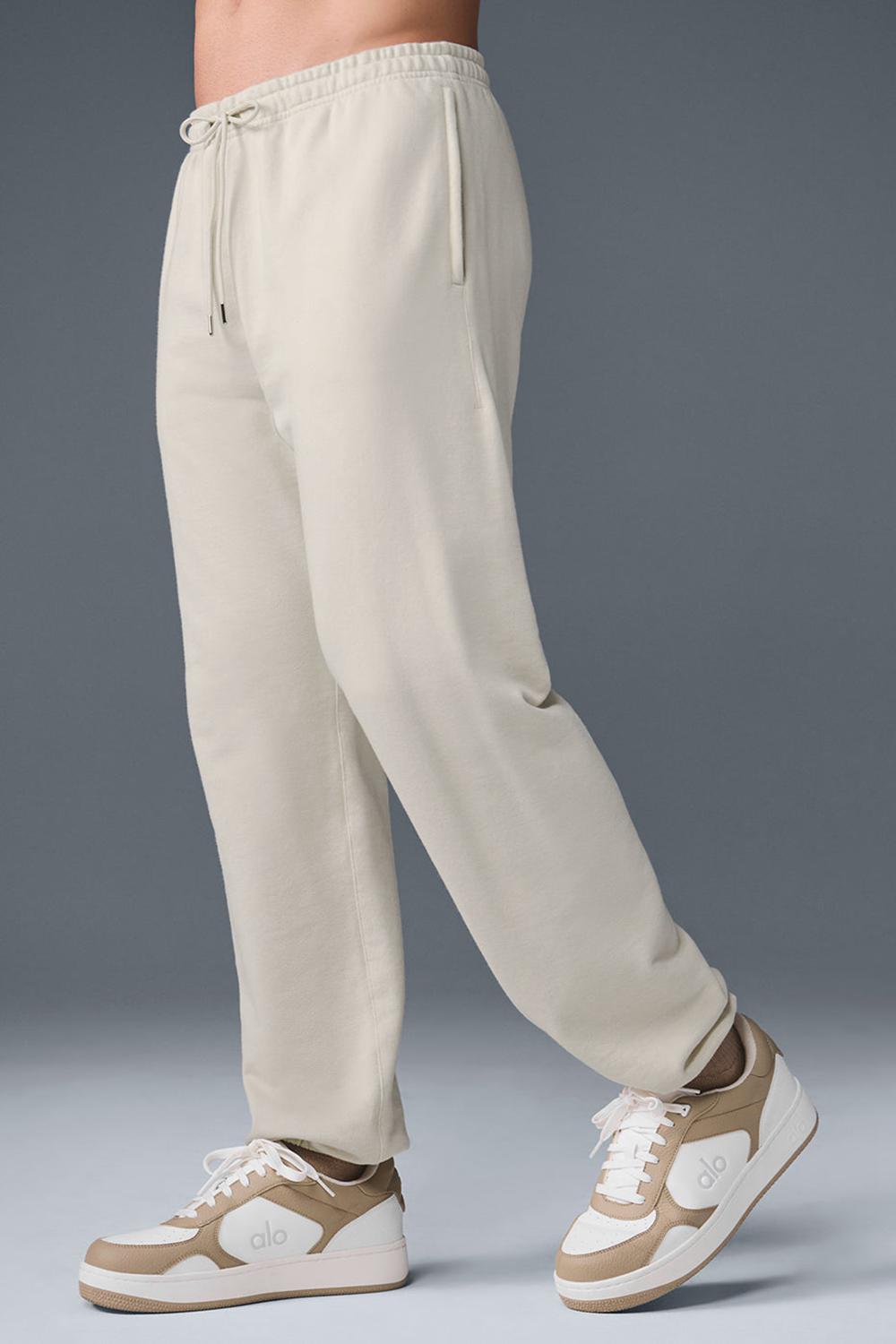Alo Yoga Chill Miesten Collegehousut Bone | Suomi  0514-WOMYU