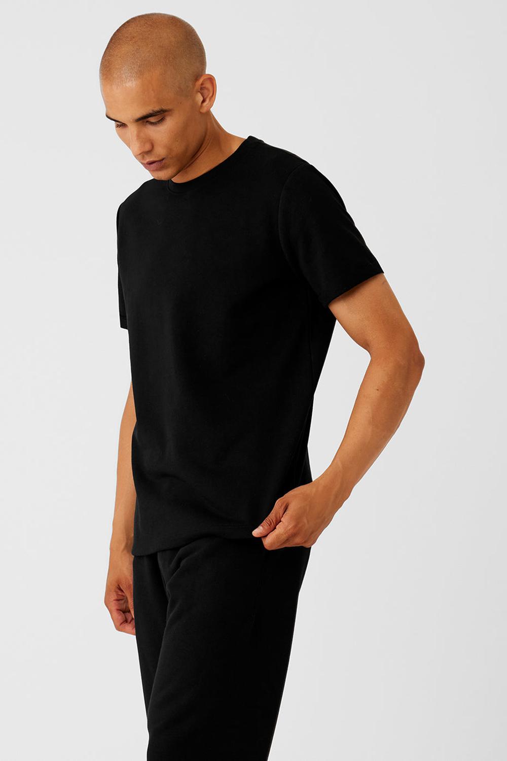 Alo Yoga Chill Miesten Short Sleeve Mustat | Suomi  4589-FODGA