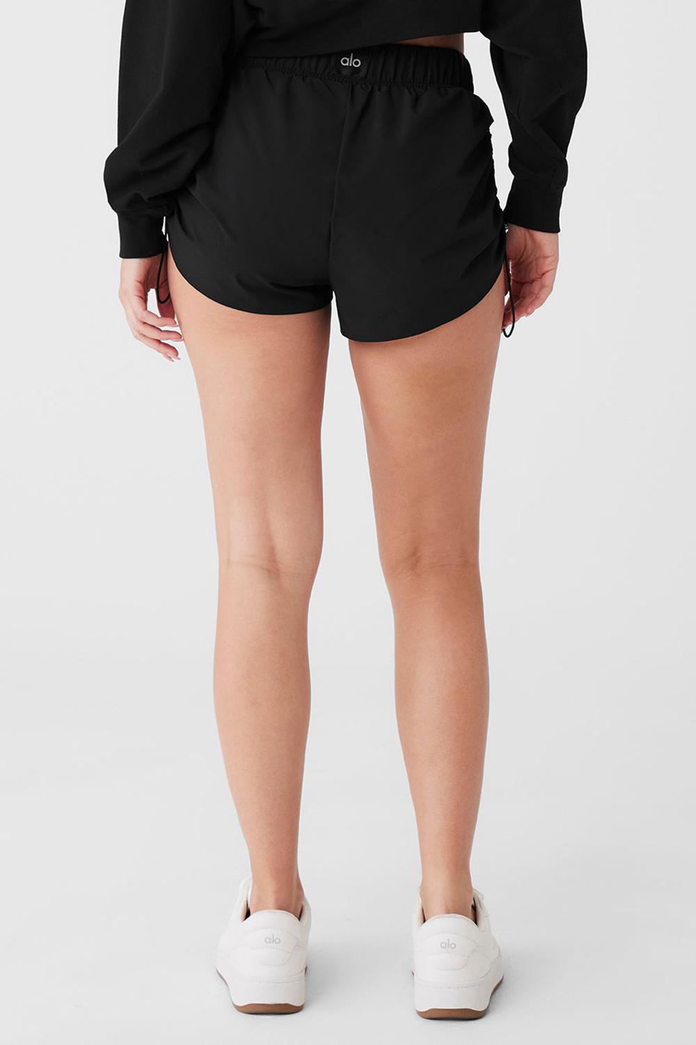 Alo Yoga Cinch It Up Naisten Shortsit Mustat | Suomi  6397-ZEPYK