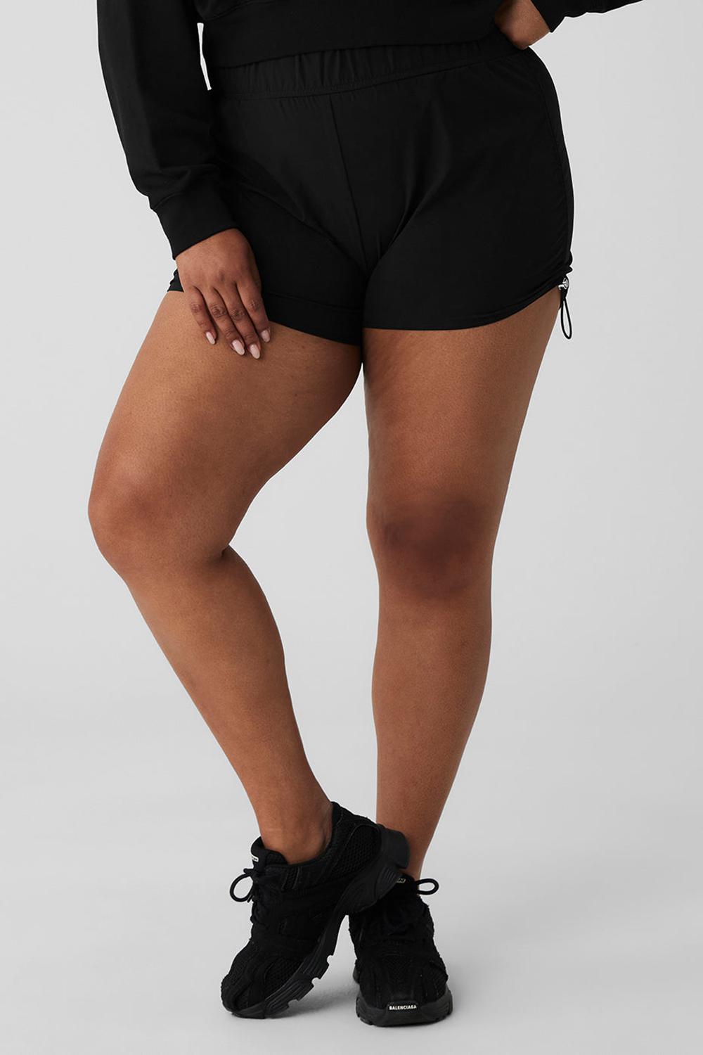 Alo Yoga Cinch It Up Naisten Shortsit Mustat | Suomi  6397-ZEPYK
