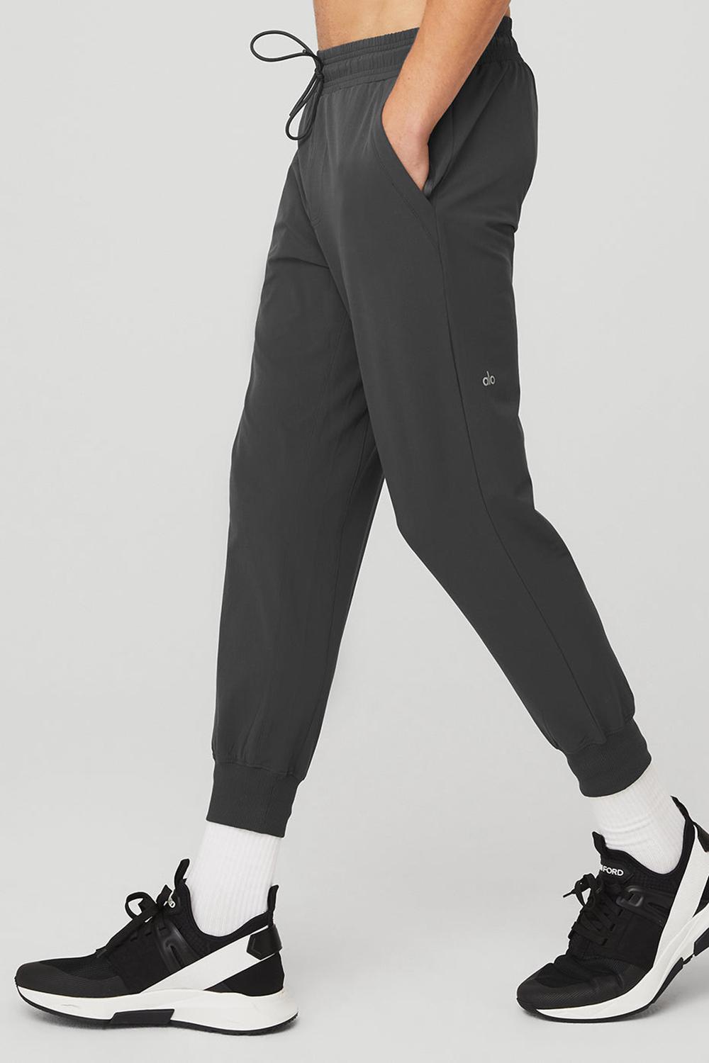 Alo Yoga Co-Op 7/8 Miesten Housut Anthracite | Suomi  6429-YETUA