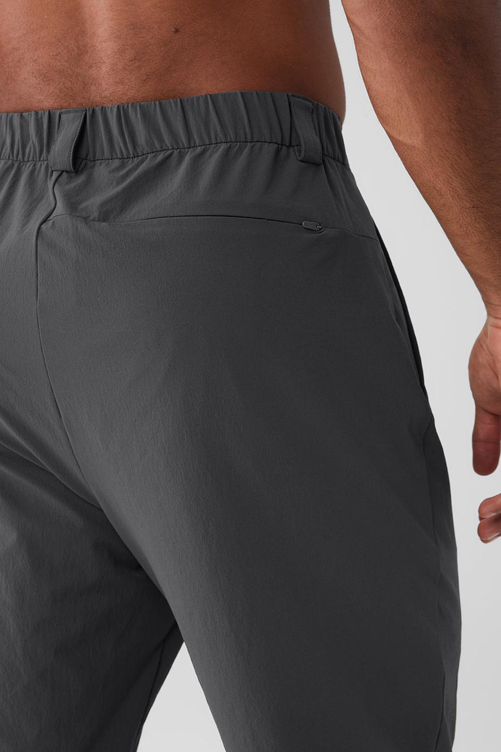 Alo Yoga Co-Op Cropped Tech Miesten Housut Anthracite | Suomi  4089-CFYDZ