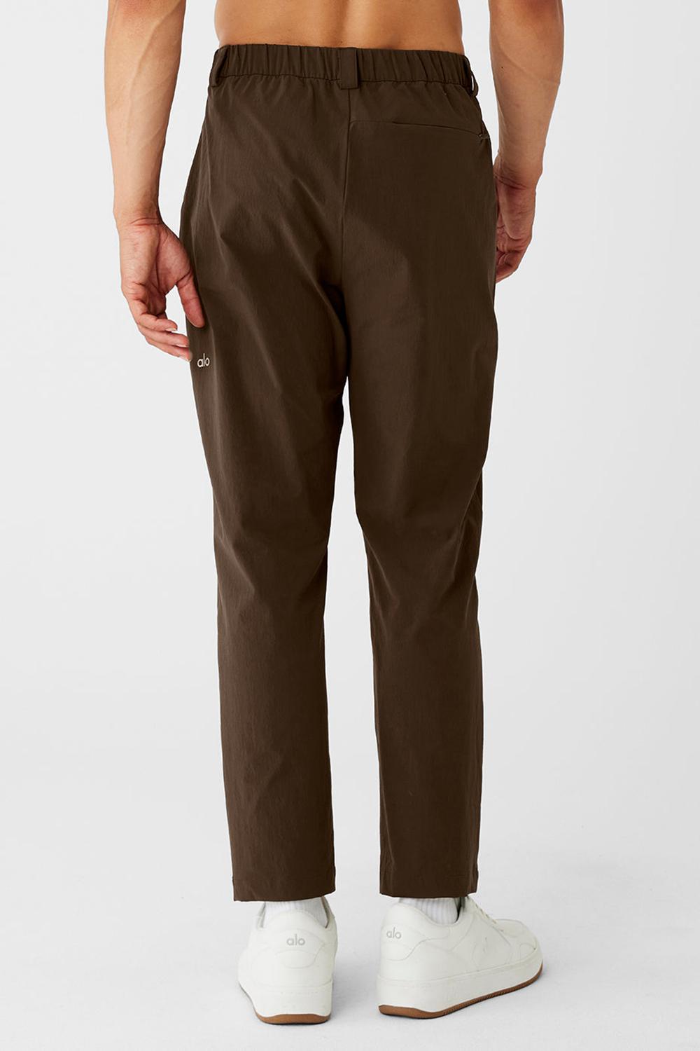 Alo Yoga Co-Op Cropped Tech Miesten Housut Espresso | Suomi  3084-CTGLJ