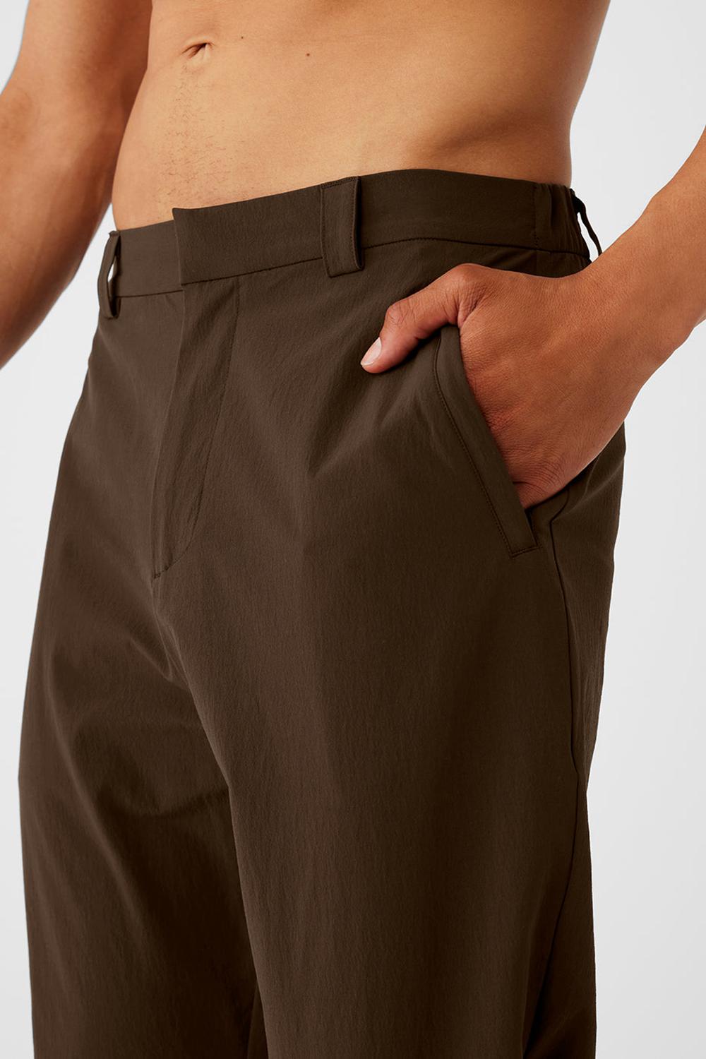 Alo Yoga Co-Op Cropped Tech Miesten Housut Espresso | Suomi  3084-CTGLJ