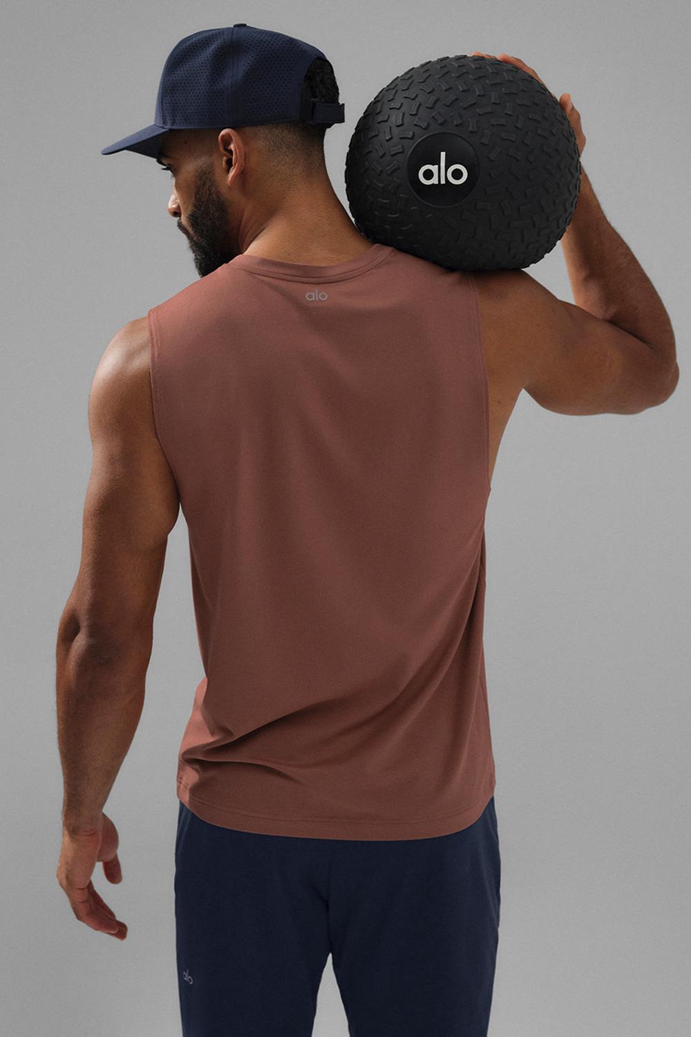 Alo Yoga Conquer Muscle Miesten Juoksupaidat Chestnut | Suomi  1374-HGEND