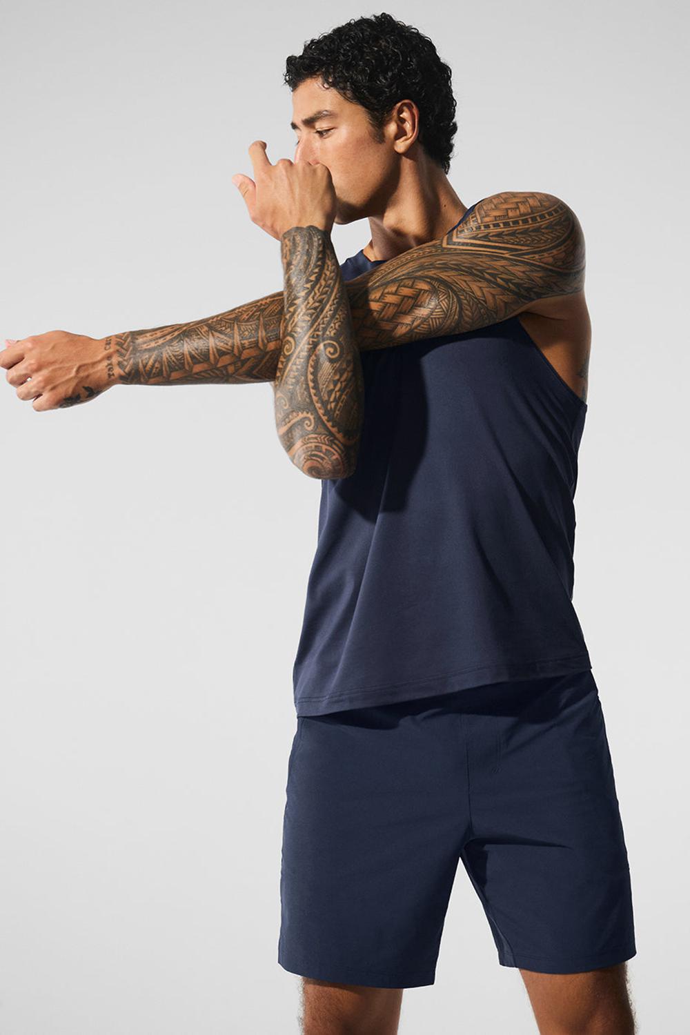 Alo Yoga Conquer Muscle Miesten Juoksupaidat Laivastonsininen | Suomi  2815-PVTAH