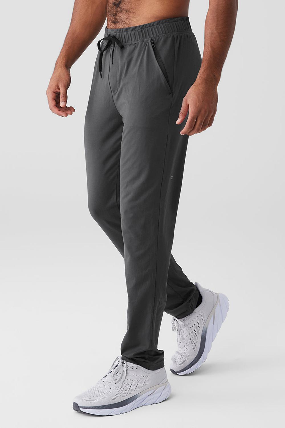 Alo Yoga Conquer Pulse Miesten Housut Anthracite | Suomi  5721-JHFPZ