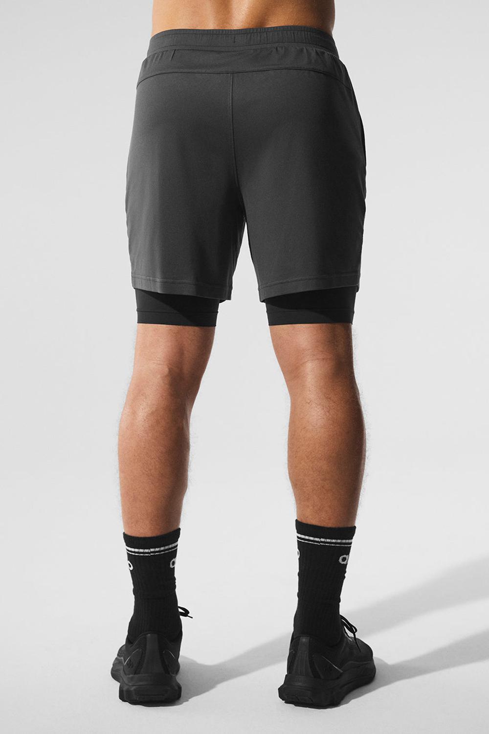 Alo Yoga Conquer React 2-In-1 Performance Miesten Shortsit Mustat | Suomi  8547-MSNAP