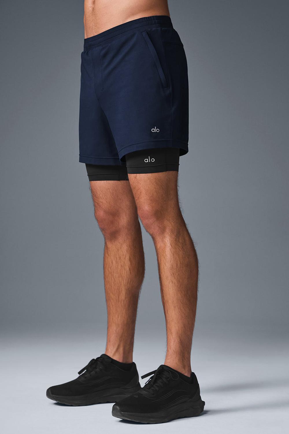 Alo Yoga Conquer React 2-In-1 Performance Miesten Shortsit Laivastonsininen Mustat | Suomi  3709-GFBXI