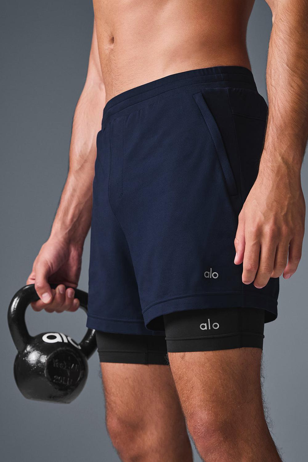 Alo Yoga Conquer React 2-In-1 Performance Miesten Shortsit Laivastonsininen Mustat | Suomi  3709-GFBXI