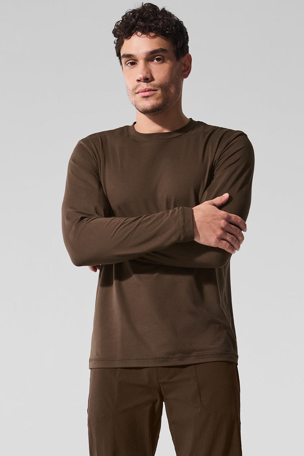 Alo Yoga Conquer Reform Crewneck Miesten Pitkähihainen Espresso | Suomi  5839-FIBJK